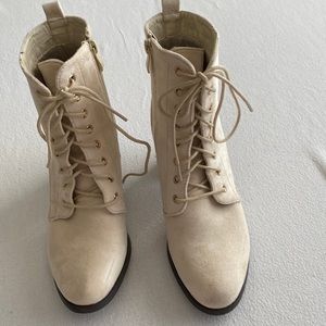 JC boots lace up suede look with zipper on side size 8 Womens